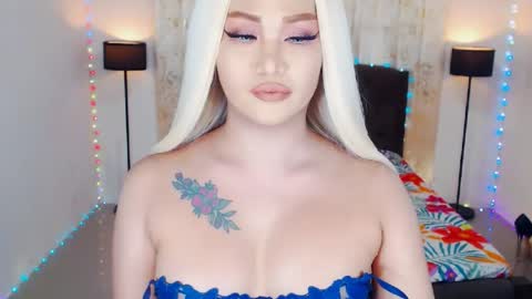 KYLIE BELLA  TS online show from June 19, 2026, 8:29 am