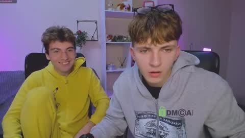 Travis online show from October 11, 2025, 7:01 pm