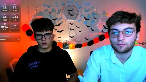 Travis online show from October 25, 2025, 7:19 pm