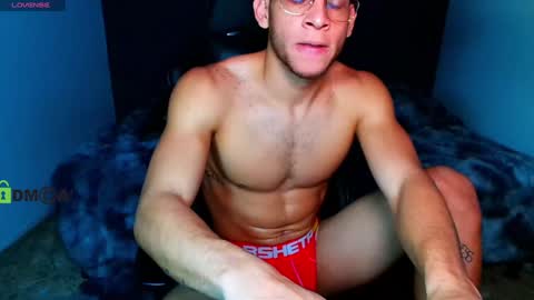 TRAVIS. online show from January 8, 2025, 12:28 am