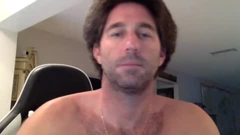 TravisKenn online show from October 23, 2025, 11:42 am