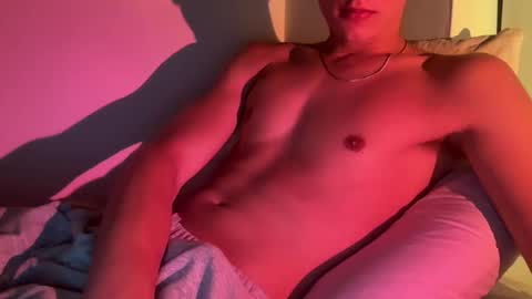 travvy19 online show from February 17, 2026, 12:12 pm