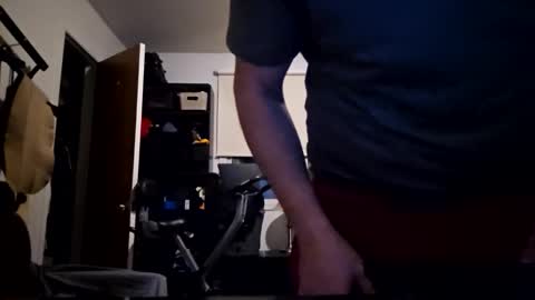 traxxxman2 online show from April 16, 2026, 5:52 am