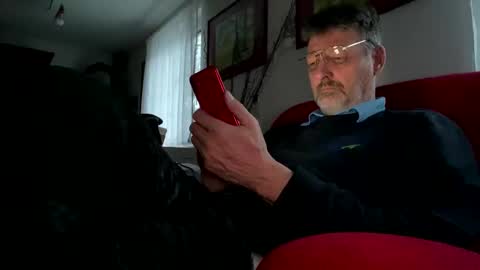 trebgeis1 online show from March 11, 2025, 5:24 pm