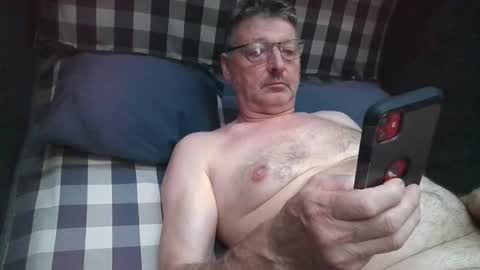 trebgeis1 online show from September 8, 2025, 3:55 pm