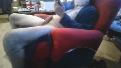 trebgeis1 online show from October 4, 2025, 5:38 am