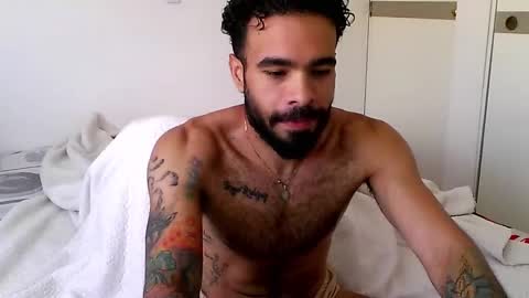 Hunter man online show from February 26, 2025, 6:43 pm