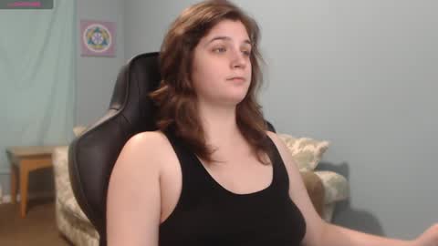 TreeJeanne online show from December 18, 2024, 5:10 pm