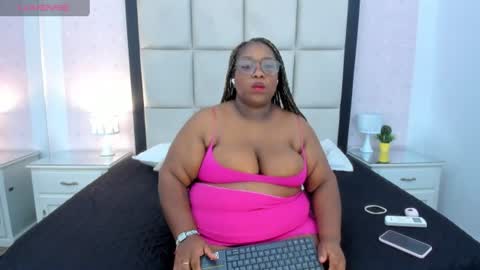 Snapshot of treisyvixen chatting on July 2, 2026, 3:17 am Treisy Vixen big ass online show from July 2, 2026, 3:17 am