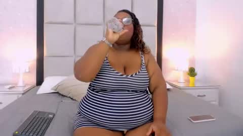Snapshot of treisyvixen chatting on July 14, 2026, 3:22 am Treisy Vixen big ass online show from July 14, 2026, 3:22 am