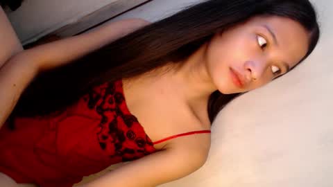 STEPHANiE online show from December 18, 2025, 1:33 am