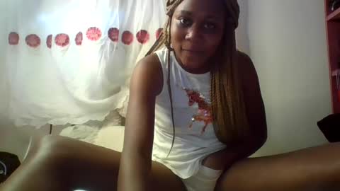 Snapshot of tresyamber chatting on July 4, 2026, 7:25 am tresyamber online show from July 4, 2026, 7:25 am