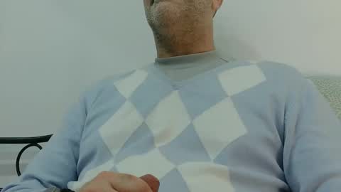 trevido4u online show from February 16, 2026, 3:02 am