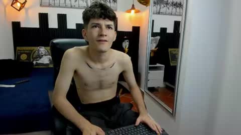 Snapshot of trevor_mob chatting on June 15, 2026, 2:19 pm trevor_mob online show from June 15, 2026, 2:19 pm