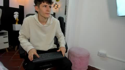 Snapshot of trevor_mob chatting on June 22, 2026, 7:11 pm trevor_mob online show from June 22, 2026, 7:11 pm