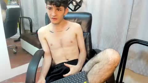 Snapshot of trevor_mob chatting on June 25, 2026, 4:22 pm trevor_mob online show from June 25, 2026, 4:22 pm