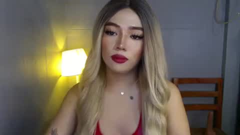 trexie_fucks15 online show from December 16, 2025, 9:36 am