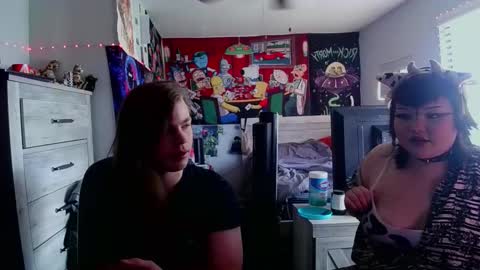 Snapshot of trhothoney chatting on February 22, 2026, 7:23 pm Trixie online show from February 22, 2026, 7:23 pm