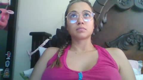 triana_bell online show from March 4, 2025, 5:03 pm