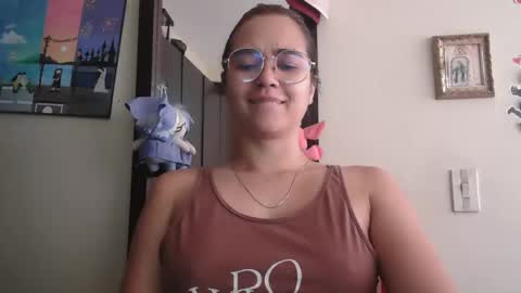 triana_bell online show from May 10, 2026, 4:56 pm