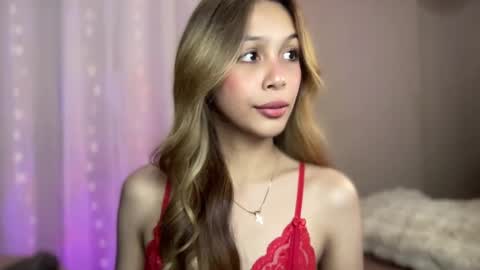 Triana online show from December 21, 2024, 8:00 pm
