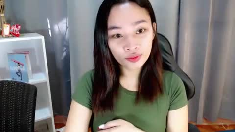 Snapshot of tricia_slut chatting on May 3, 2026, 6:19 am tricia_slut online show from May 3, 2026, 6:19 am