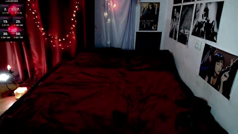 Snapshot of tricky_vicky666 chatting on January 14, 2025, 2:19 am Vicky online show from January 14, 2025, 2:19 am