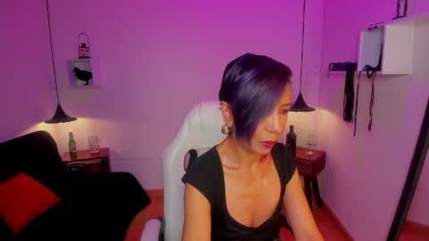 Snapshot of trinityy__ chatting on June 8, 2026, 7:25 pm trinityy__ online show from June 8, 2026, 7:25 pm