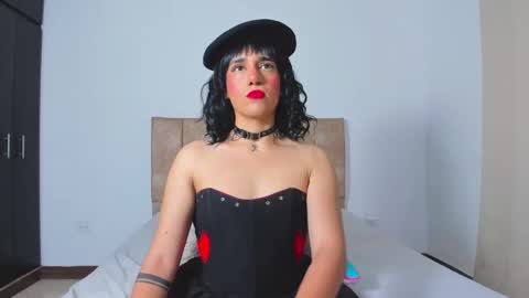 Triny online show from October 23, 2025, 1:32 pm