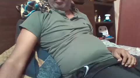 Snapshot of triplexxx007 chatting on December 1, 2025, 2:22 pm Raaz keeps ur Raaz online show from December 1, 2025, 2:22 pm