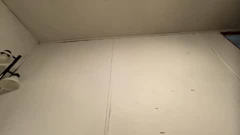 tripod99999 online show from March 3, 2026, 6:14 pm