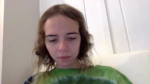 trippybb222 online show from December 4, 2025, 2:32 am