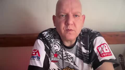 Triton online show from April 10, 2026, 3:06 pm