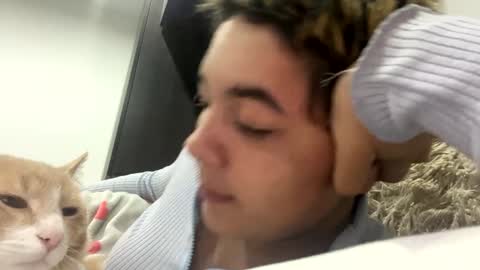 Kitty online show from January 11, 2025, 3:23 am