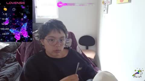 Kitty online show from November 16, 2025, 6:02 pm