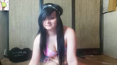 trixiedoescamcam online show from March 15, 2026, 12:16 am