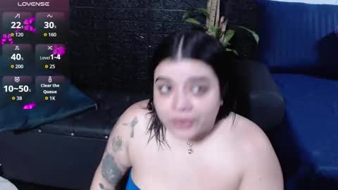 trixxiee_ online show from October 12, 2025, 6:56 am