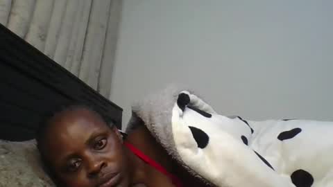 Snapshot of trizzer2030 chatting on December 1, 2025, 1:16 pm trizzer2030 online show from December 1, 2025, 1:16 pm