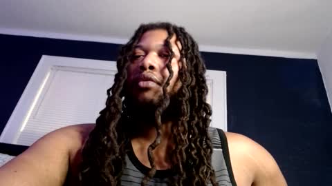 Snapshot of trmdstrong chatting on December 16, 2025, 11:43 pm Trmdstrong online show from December 16, 2025, 11:43 pm