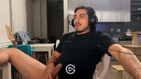 trod5763 online show from January 13, 2025, 5:44 am