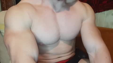 Snapshot of troncq chatting on February 17, 2025, 6:15 pm Troncq online show from February 17, 2025, 6:15 pm