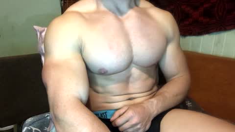 Snapshot of troncq chatting on March 8, 2025, 3:35 pm Troncq online show from March 8, 2025, 3:35 pm