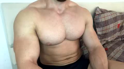 Snapshot of troncq chatting on September 17, 2025, 9:11 am Troncq online show from September 17, 2025, 9:11 am