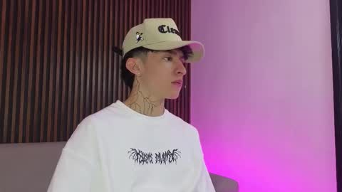 Troy online show from September 10, 2025, 7:36 pm