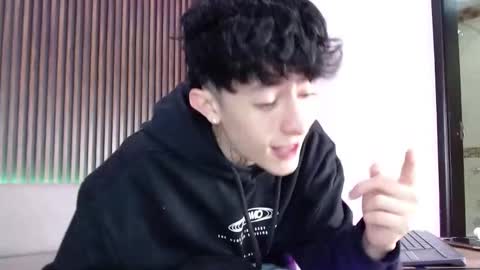 Troy online show from October 10, 2025, 7:24 pm