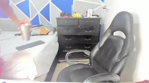 troy_stonee online show from March 4, 2026, 4:24 pm