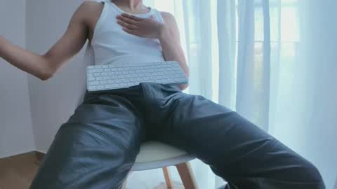 Troy online show from April 23, 2026, 11:20 am