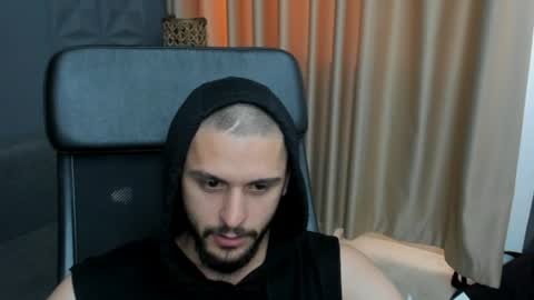 Snapshot of troywade chatting on June 14, 2026, 4:31 pm TroyWade online show from June 14, 2026, 4:31 pm