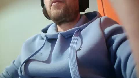 Snapshot of truble_again chatting on April 28, 2026, 5:29 pm truble_again online show from April 28, 2026, 5:29 pm