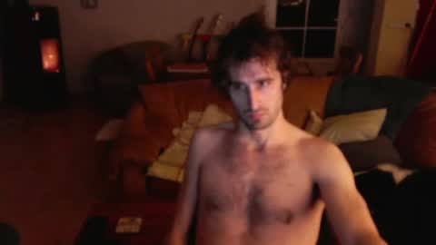 trucdeoufouf online show from February 8, 2025, 6:55 pm